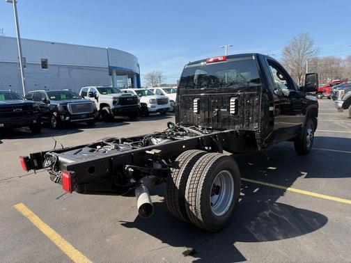 2026 Chevrolet Silverado 3500 WT