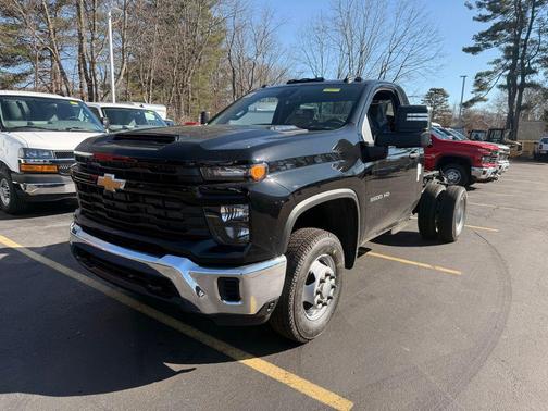 2026 Chevrolet Silverado 3500 WT