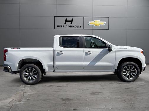 Summit White 2026 Chevrolet Silverado 1500 LT