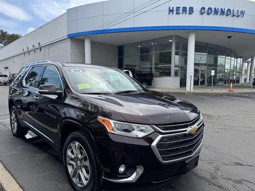 Black Cherry Metallic 2021 Chevrolet Traverse Premier