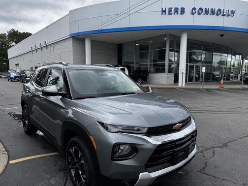 Sterling Gray Metallic 2023 Chevrolet Trailblazer LT