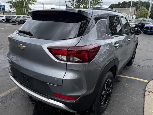 Sterling Gray Metallic 2023 Chevrolet Trailblazer LT