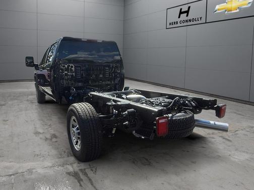 Black 2026 Chevrolet Silverado 3500 Crew Cab, Long Bed, WT Dual Rear Wheel, RWD