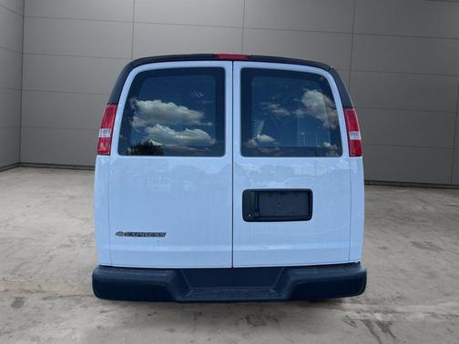 2025 Chevrolet Express 2500 Work Van