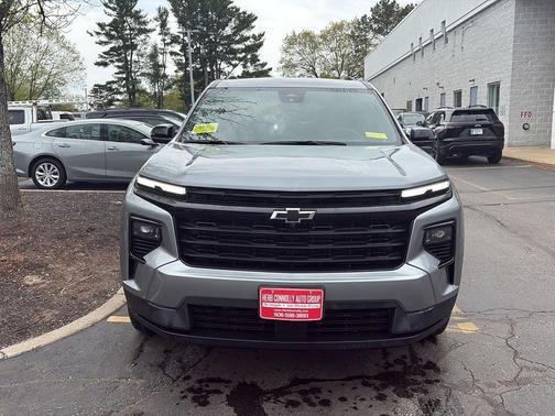 Sterling Gray Metallic 2026 Chevrolet Traverse LT