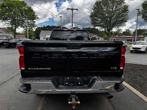 Black 2024 Chevrolet Silverado 2500 LTZ