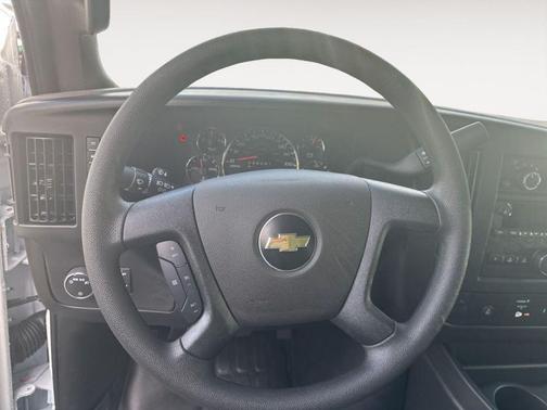 Summit White 2025 Chevrolet Express 2500 LT