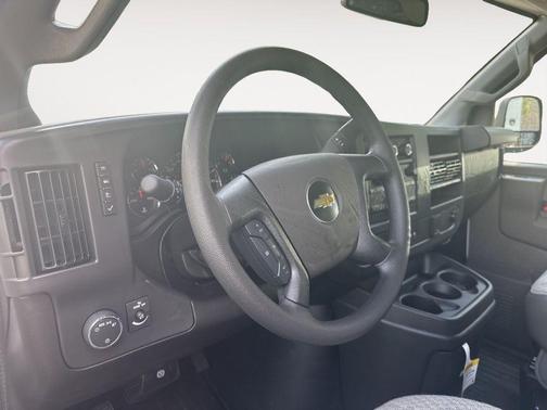 2025 Chevrolet Express 2500 Work Van