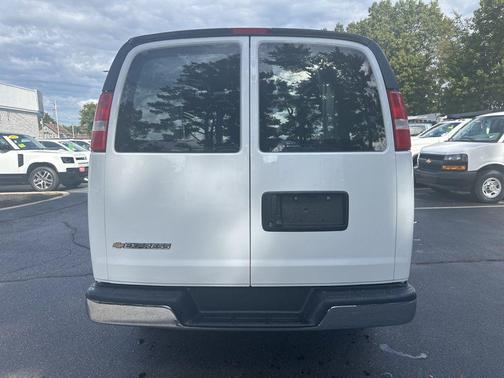 2025 Chevrolet Express 2500 RWD 2500 Regular Wheelbase WT
