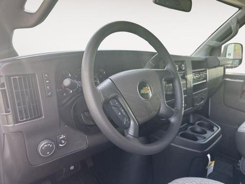 Summit White 2025 Chevrolet Express 2500 LT
