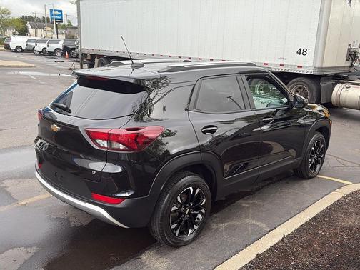 Mosaic Black Metallic 2023 Chevrolet Trailblazer LT