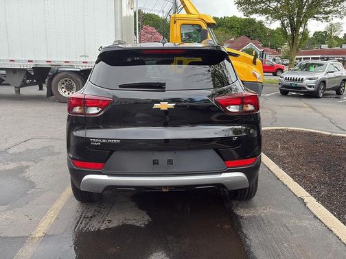 Mosaic Black Metallic 2023 Chevrolet Trailblazer LT