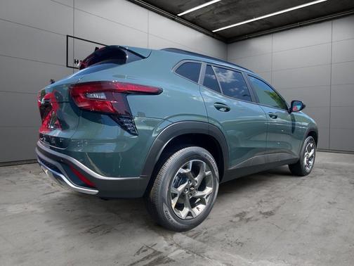 Cypress Gray 2026 Chevrolet Trax LT