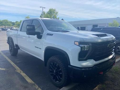 2025 Chevrolet Silverado 3500 LT