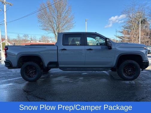 2024 Chevrolet Silverado 2500 4WD Crew Cab Standard Bed ZR2