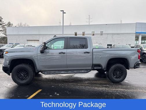 2024 Chevrolet Silverado 2500 4WD Crew Cab Standard Bed ZR2