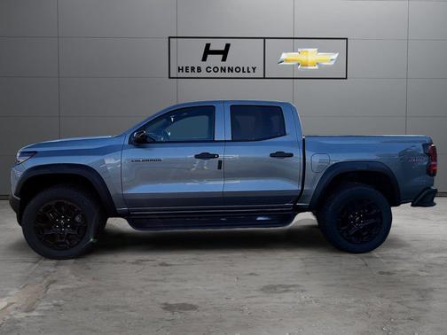 Sterling Gray Metallic 2026 Chevrolet Colorado Trail Boss