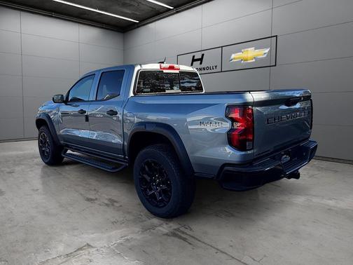 Sterling Gray Metallic 2026 Chevrolet Colorado Trail Boss