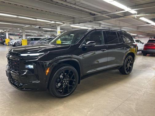 2025 Chevrolet Traverse RS