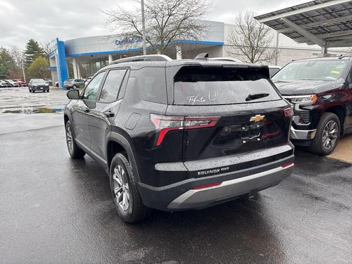 Mosaic Black Metallic 2026 Chevrolet Equinox 1LT