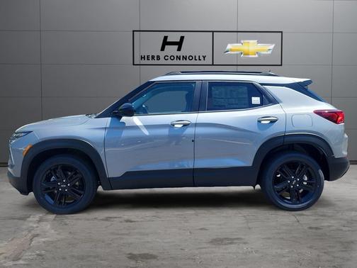 Sterling Gray Metallic 2026 Chevrolet Trailblazer LT