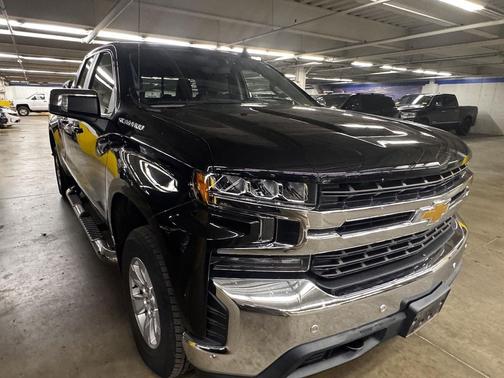 Black 2020 Chevrolet Silverado 1500 LT