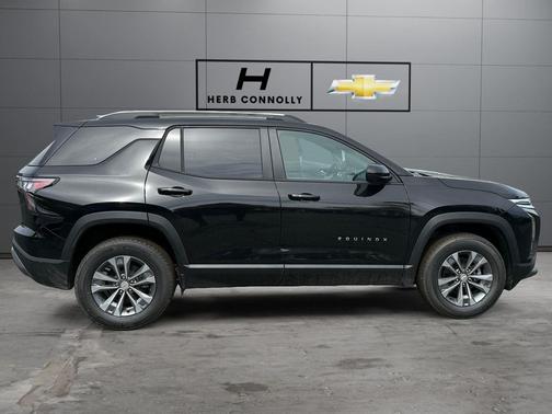 Mosaic Black Metallic 2026 Chevrolet Equinox 1LT