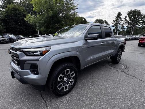 Sterling Gray Metallic 2024 Chevrolet Colorado LT