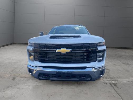 Summit White 2026 Chevrolet Silverado 3500 WT