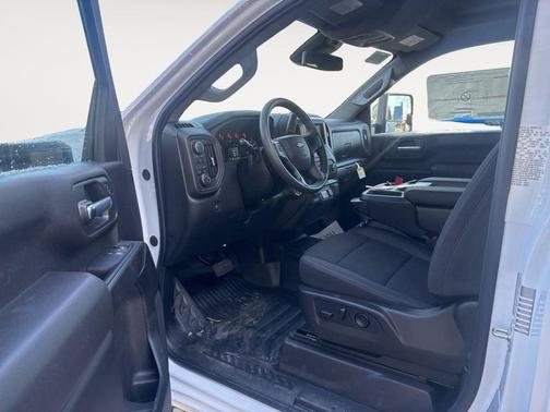 Summit White 2026 Chevrolet Silverado 3500 WT