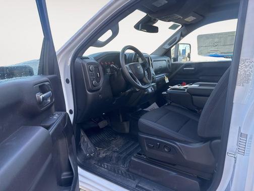 Summit White 2026 Chevrolet Silverado 3500 WT