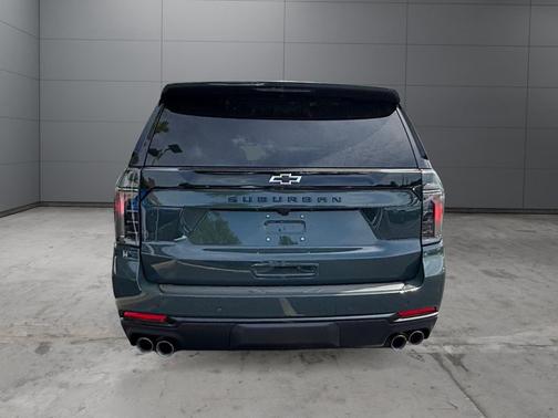 Cypress Gray 2026 Chevrolet Suburban Z71, 4WD