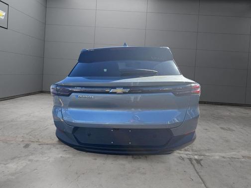 Sterling Gray Metallic 2026 Chevrolet Equinox EV LT