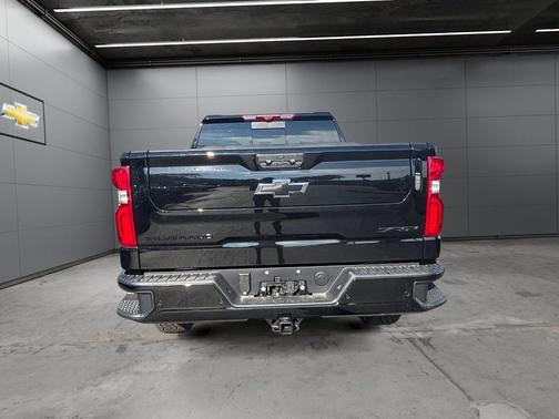 Black 2026 Chevrolet Silverado 1500 ZR2