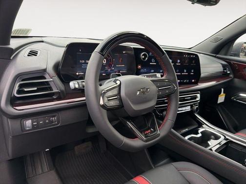 Polar White Tricoat 2026 Chevrolet Traverse RS