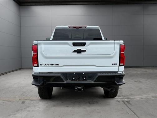 Summit White 2026 Chevrolet Silverado 2500 LTZ
