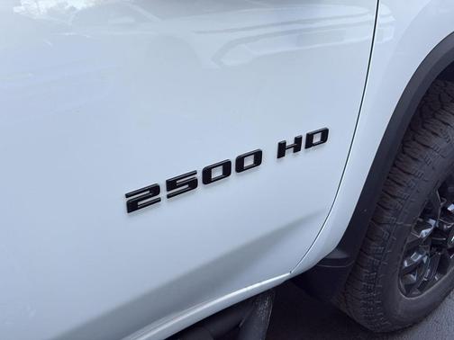 Summit White 2026 Chevrolet Silverado 2500 LTZ