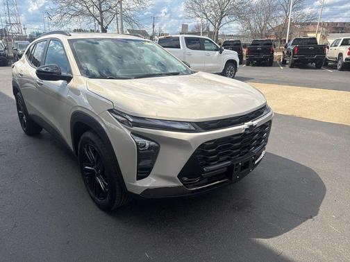 White Sands 2026 Chevrolet Trax FWD ACTIV