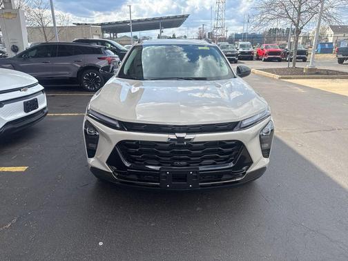 White Sands 2026 Chevrolet Trax FWD ACTIV