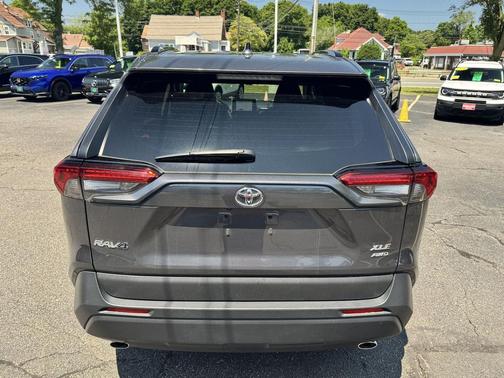 Magnetic Gray Metallic 2025 Toyota RAV4 XLE