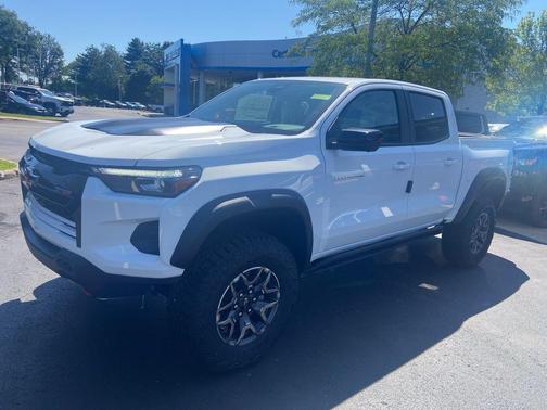 2025 Chevrolet Colorado ZR2