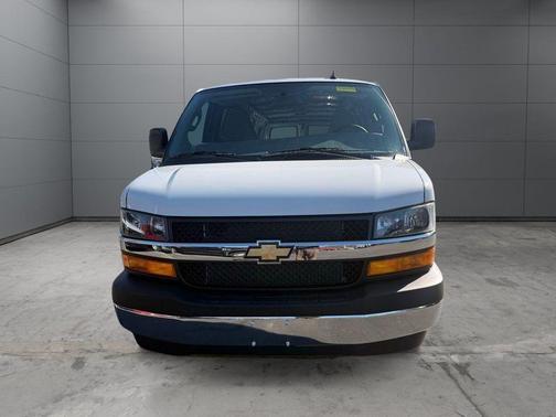2025 Chevrolet Express 2500 Work Van