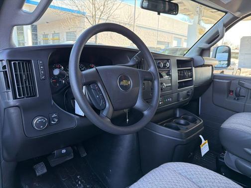 2025 Chevrolet Express 3500 RWD 3500 Extended Wheelbase WT