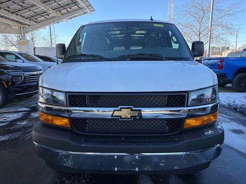 2025 Chevrolet Express 3500 RWD 3500 Extended Wheelbase WT