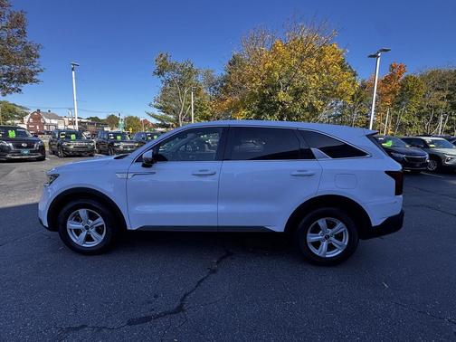 Glacial White Pearl 2021 Kia Sorento LX