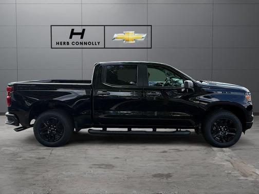 Black 2026 Chevrolet Silverado 1500 Custom