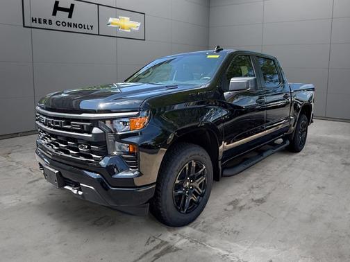 Black 2026 Chevrolet Silverado 1500 Custom