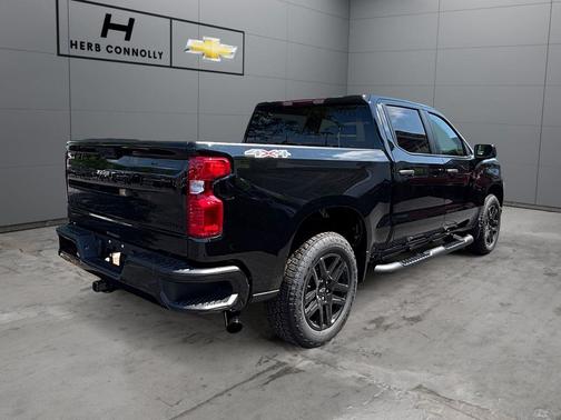 Black 2026 Chevrolet Silverado 1500 Custom