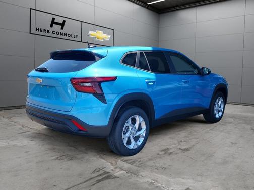 Marina Blue Metallic 2026 Chevrolet Trax LS