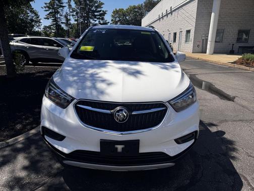 Summit White 2019 Buick Encore Preferred
